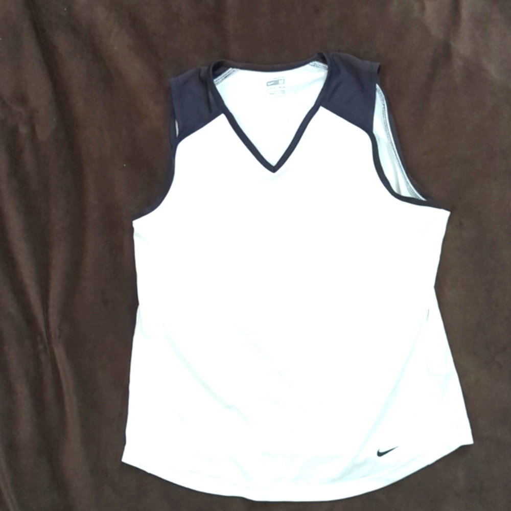 Women's NIKE light weight workout tank.